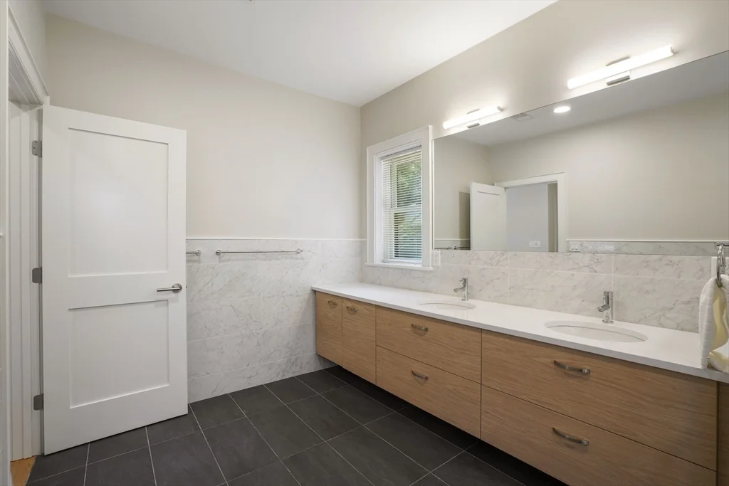 5 bed, 3 bath apartment for rent at 152 Clark Rd Unit SF, Brookline — photo 16 of 26