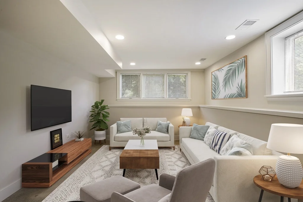 5 bed, 3 bath apartment for rent at 152 Clark Rd Unit SF, Brookline — photo 23 of 26