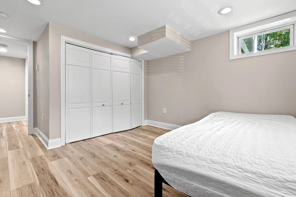 1 bed, 1 bath apartment for rent at 152 Glen St Unit A, Rowley — photo 16 of 17