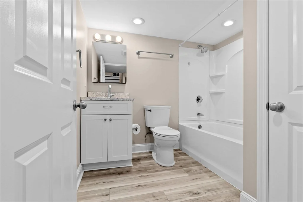 1 bed, 1 bath apartment for rent at 152 Glen St Unit A, Rowley — photo 13 of 17