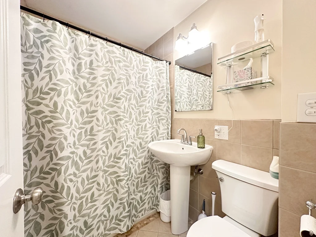 3 bed, 1 bath apartment for rent at 152 Homes Ave Unit 2, Dorchester — photo 10 of 15