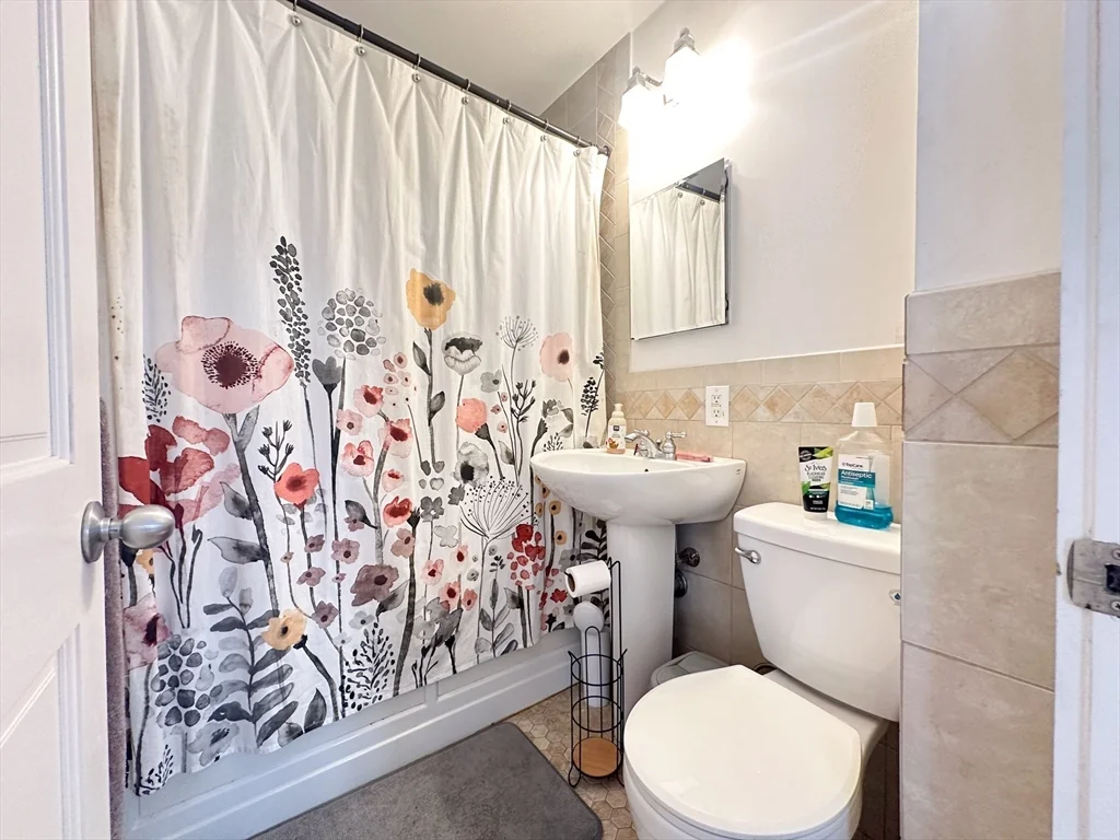2 bed, 1 bath apartment for rent at 152 Homes Ave Unit 3, Dorchester — photo 15 of 22