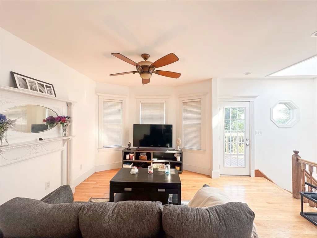 2 bed, 1 bath apartment for rent at 152 Homes Ave Unit 3, Dorchester — photo 4 of 22