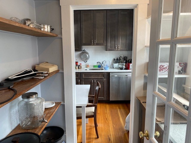 3 bed, 1 bath apartment for rent at 152 Lake St Unit 2, Brighton — photo 3 of 26