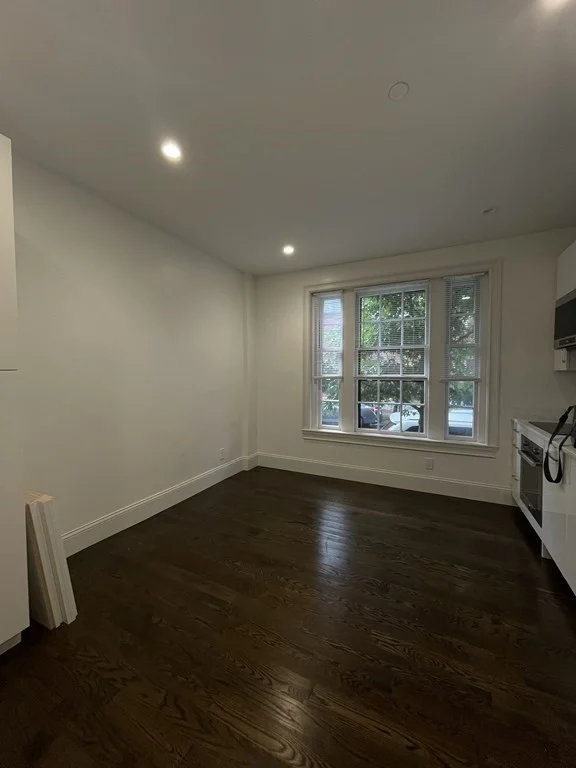 Studio bed, 1 bath apartment for rent at 152 Mt Vernon St Unit Studio, Beacon Hill — photo 2 of 7