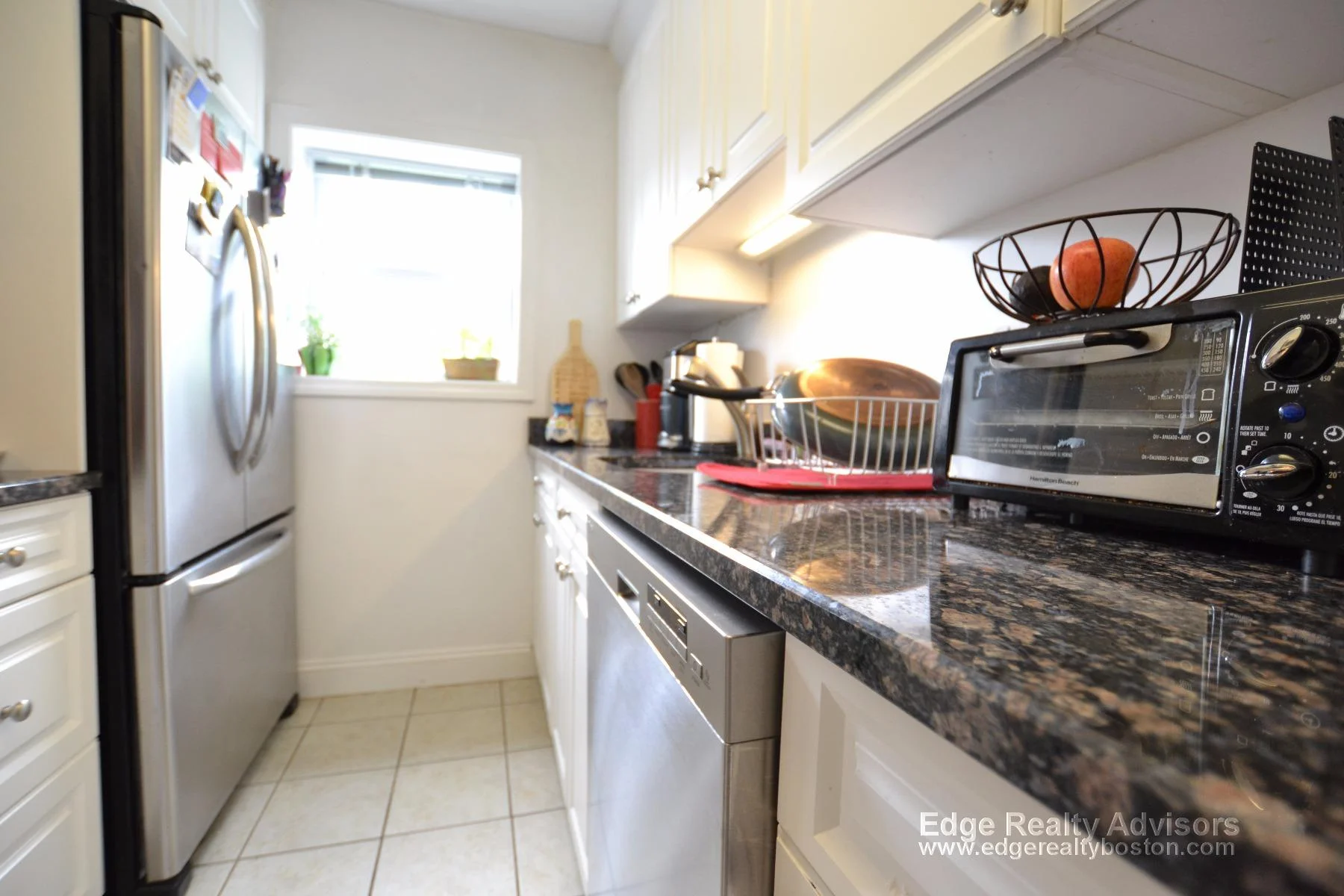 3 bed, 2 bath apartment for rent at 152 Newton St Unit 4, Brighton