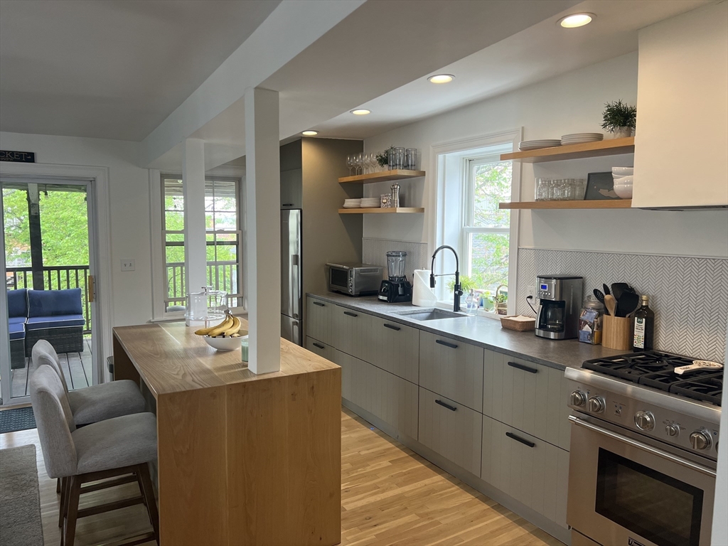 2 bed, 2 bath apartment for rent at 152 O St Unit 3, South Boston — photo 2 of 15