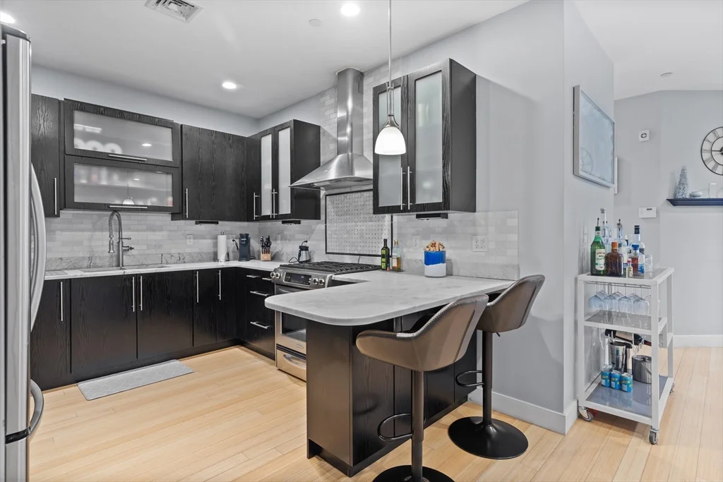 2 bed, 2 bath apartment for rent at 152 Old Colony Unit 9, South Boston — photo 3 of 21