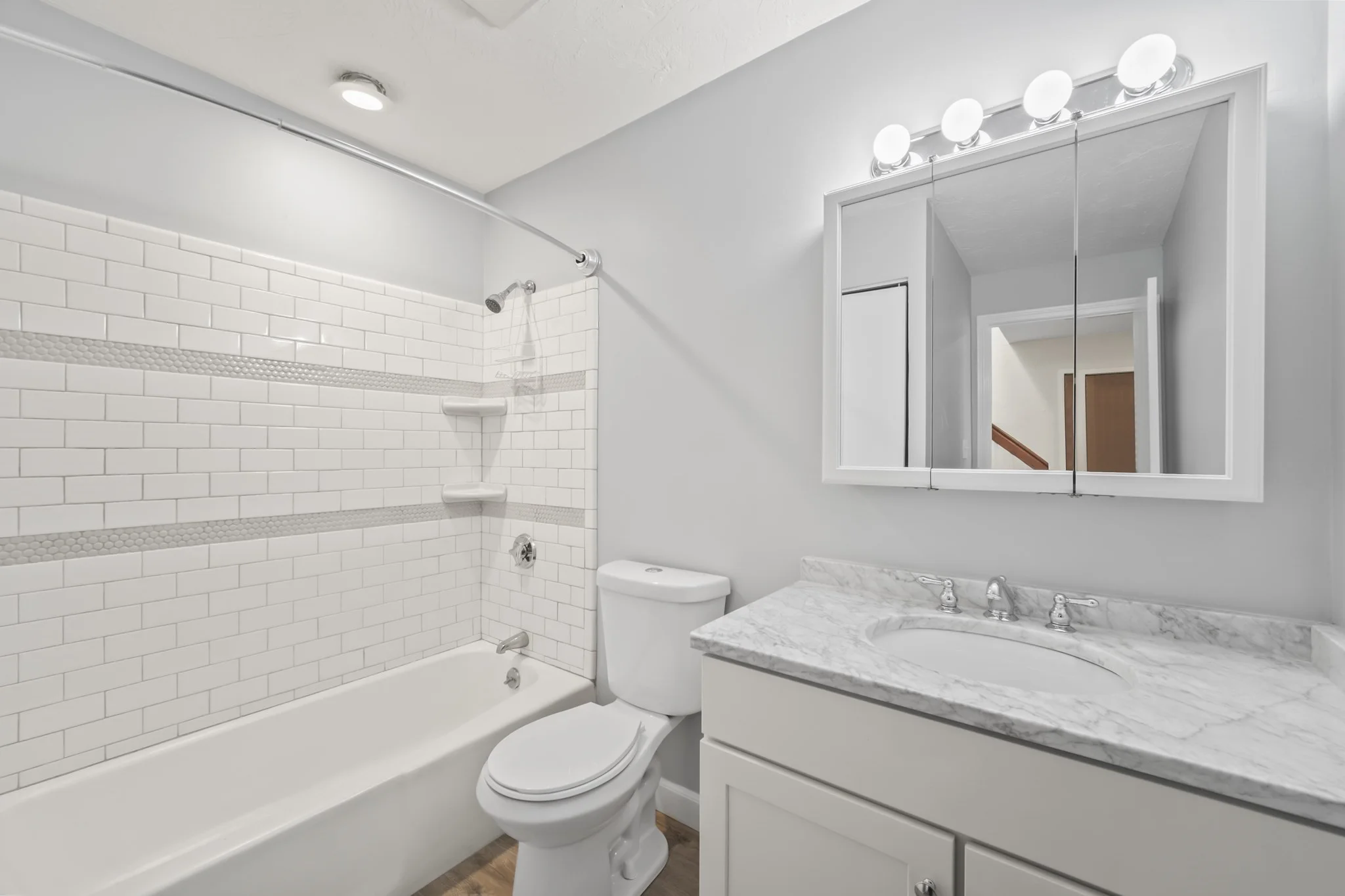 2 bed, 2 bath apartment for rent at 152 Quincy Shore Dr Unit 13, Quincy — photo 9 of 15