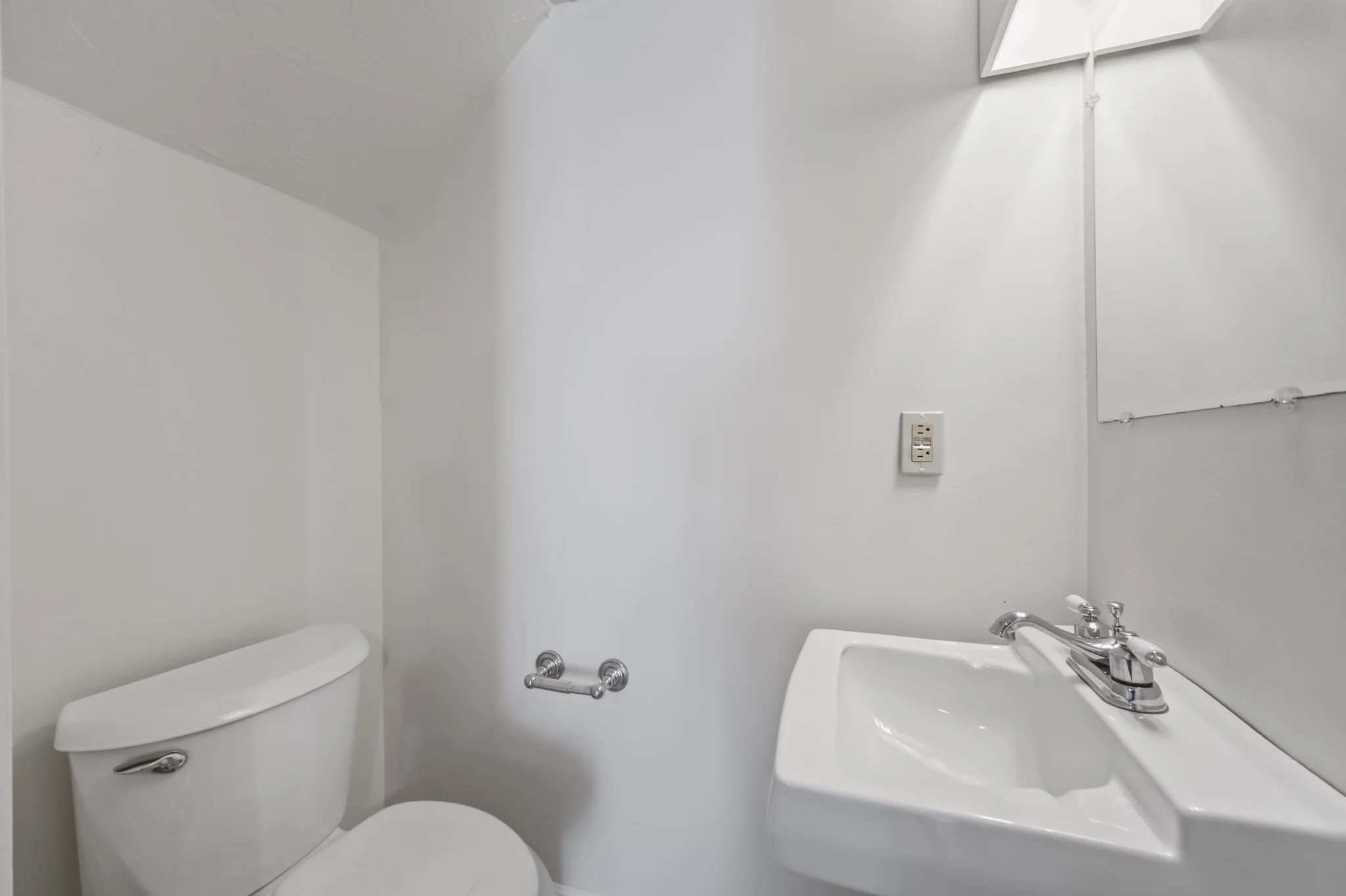 2 bed, 2 bath apartment for rent at 152 Quincy Shore Dr Unit 13, Quincy — photo 6 of 15