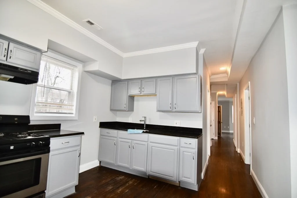 3 bed, 1 bath apartment for rent at 152 Quincy St Unit 3, Boston — photo 16 of 18