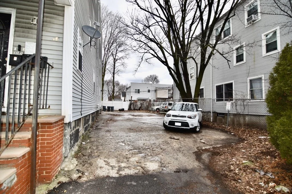 3 bed, 1 bath apartment for rent at 152 Quincy St Unit 3, Boston — photo 18 of 18