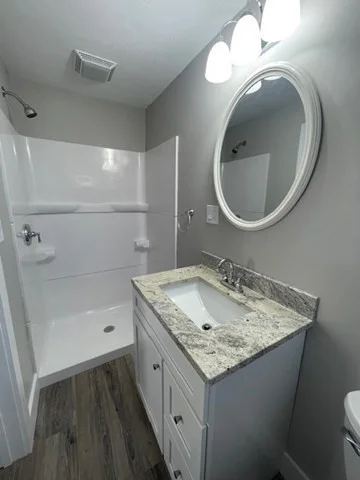 2 bed, 1 bath apartment for rent at 152 S Walnut Unit 1, Quincy — photo 9 of 23