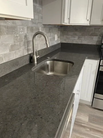 2 bed, 1 bath apartment for rent at 152 S Walnut Unit 1, Quincy