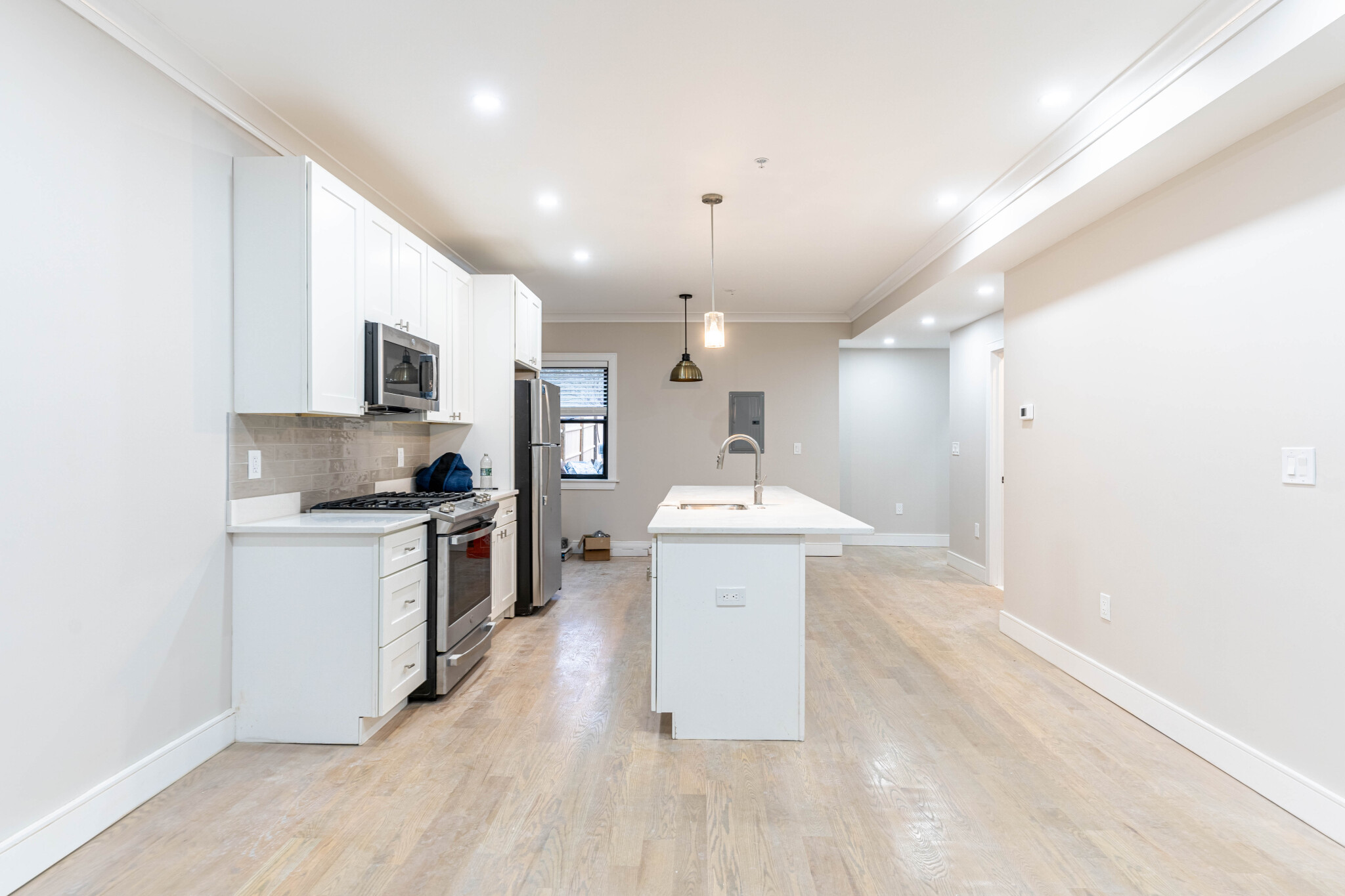 3.5 bed, 2 bath apartment for rent at 152 Trenton St Unit 1, East Boston — photo 3 of 15
