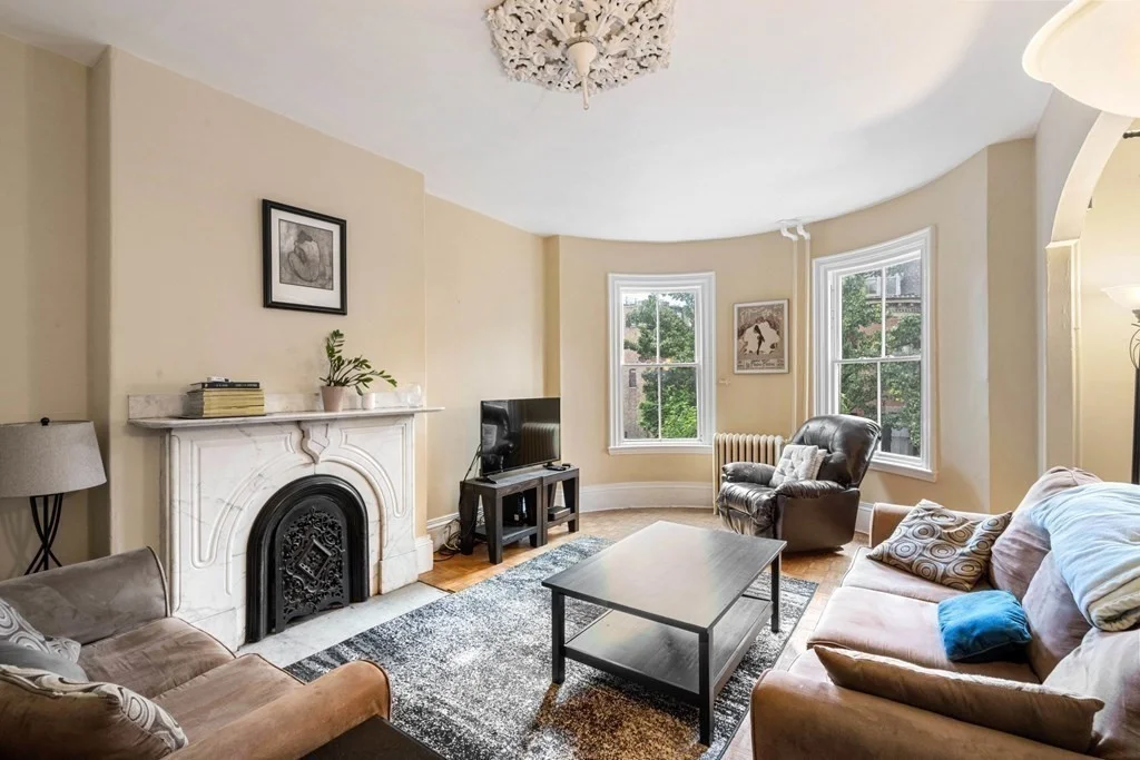 3 bed, 1 bath apartment for rent at 152 W Canton St Unit 2, South End — photo 4 of 16