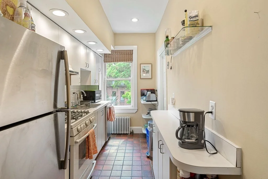 3 bed, 1 bath apartment for rent at 152 W Canton St Unit 2, South End — photo 6 of 16