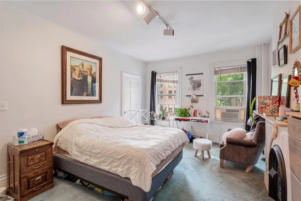 3 bed, 1 bath apartment for rent at 152 W Canton St Unit 2, South End — photo 9 of 16