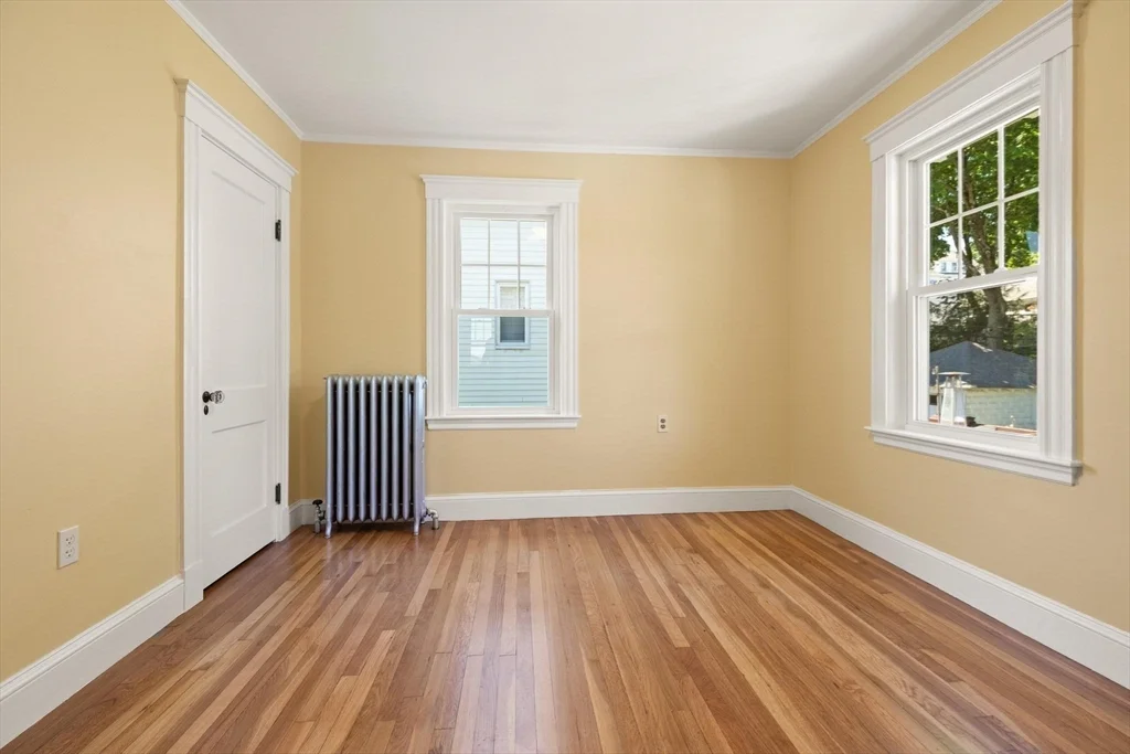 2 bed, 1 bath apartment for rent at 1521 Centre St Unit 2, West Roxbury — photo 8 of 11