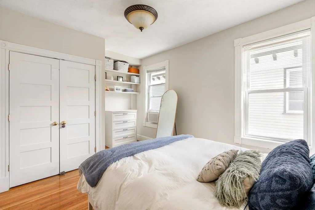 3 bed, 1 bath apartment for rent at 1524 Cambridge St Unit 3, Mid Cambridge — photo 9 of 22