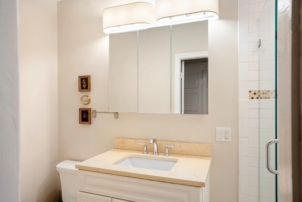 3 bed, 1 bath apartment for rent at 1524 Cambridge St Unit 3, Mid Cambridge — photo 15 of 22