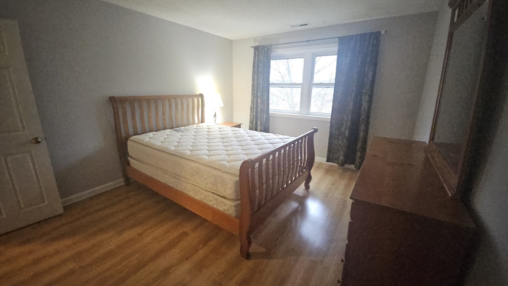2 bed, 1 bath apartment for rent at 1524 Gorham St Unit 211, Lowell — photo 9 of 17