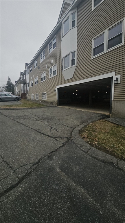 2 bed, 1 bath apartment for rent at 1524 Gorham St Unit 211, Lowell — photo 16 of 17