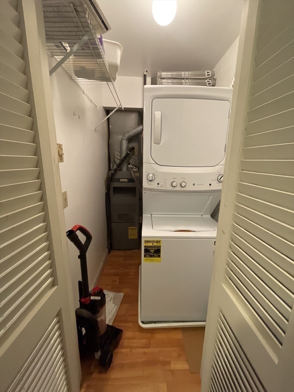 2 bed, 1 bath apartment for rent at 1524 Gorham St Unit 211, Lowell — photo 12 of 17