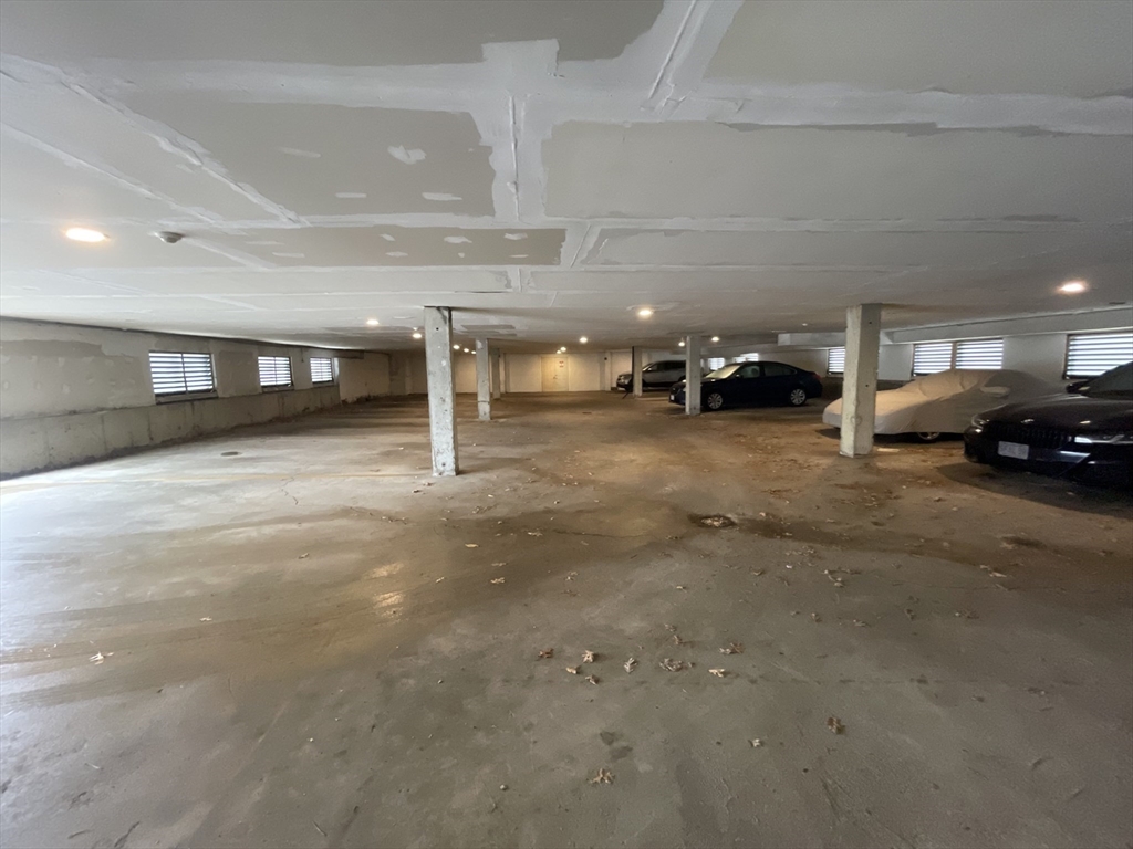 2 bed, 1 bath apartment for rent at 1524 Gorham St Unit 211, Lowell — photo 17 of 17