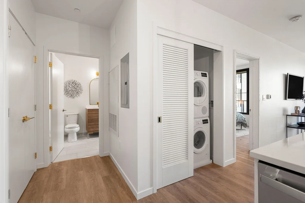 1 bed, 1 bath apartment for rent at 1525 Commonwealth Ave Unit 503, Brighton — photo 5 of 31