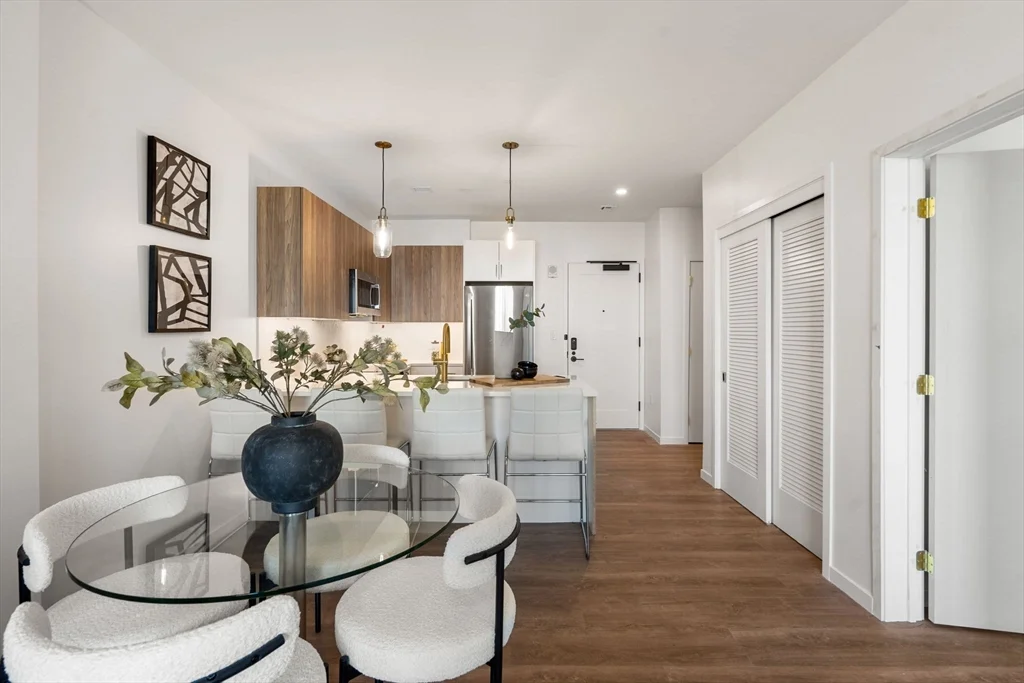 1 bed, 1 bath apartment for rent at 1525 Commonwealth Ave Unit 503, Brighton — photo 8 of 31