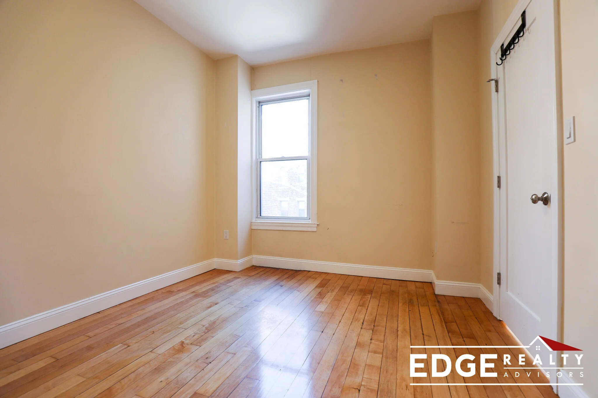 4 bed, 2 bath apartment for rent at 1526 Commonwealth Ave Unit 2, Brighton — photo 12 of 14