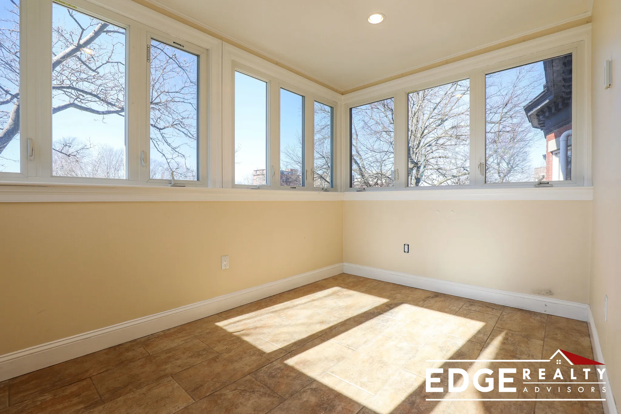 4 bed, 2 bath apartment for rent at 1526 Commonwealth Ave Unit 2, Brighton — photo 6 of 14