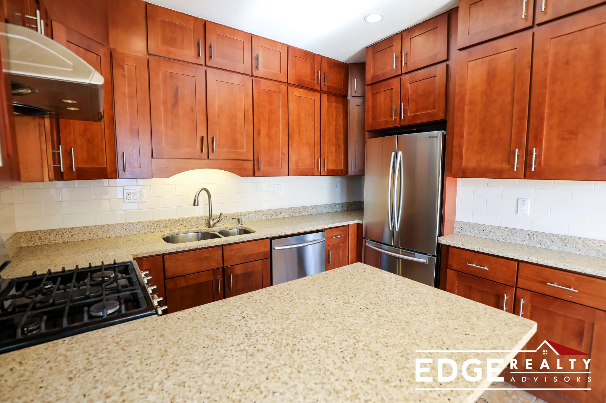 4 bed, 2 bath apartment for rent at 1526 Commonwealth Ave Unit 2, Brighton — photo 1 of 14