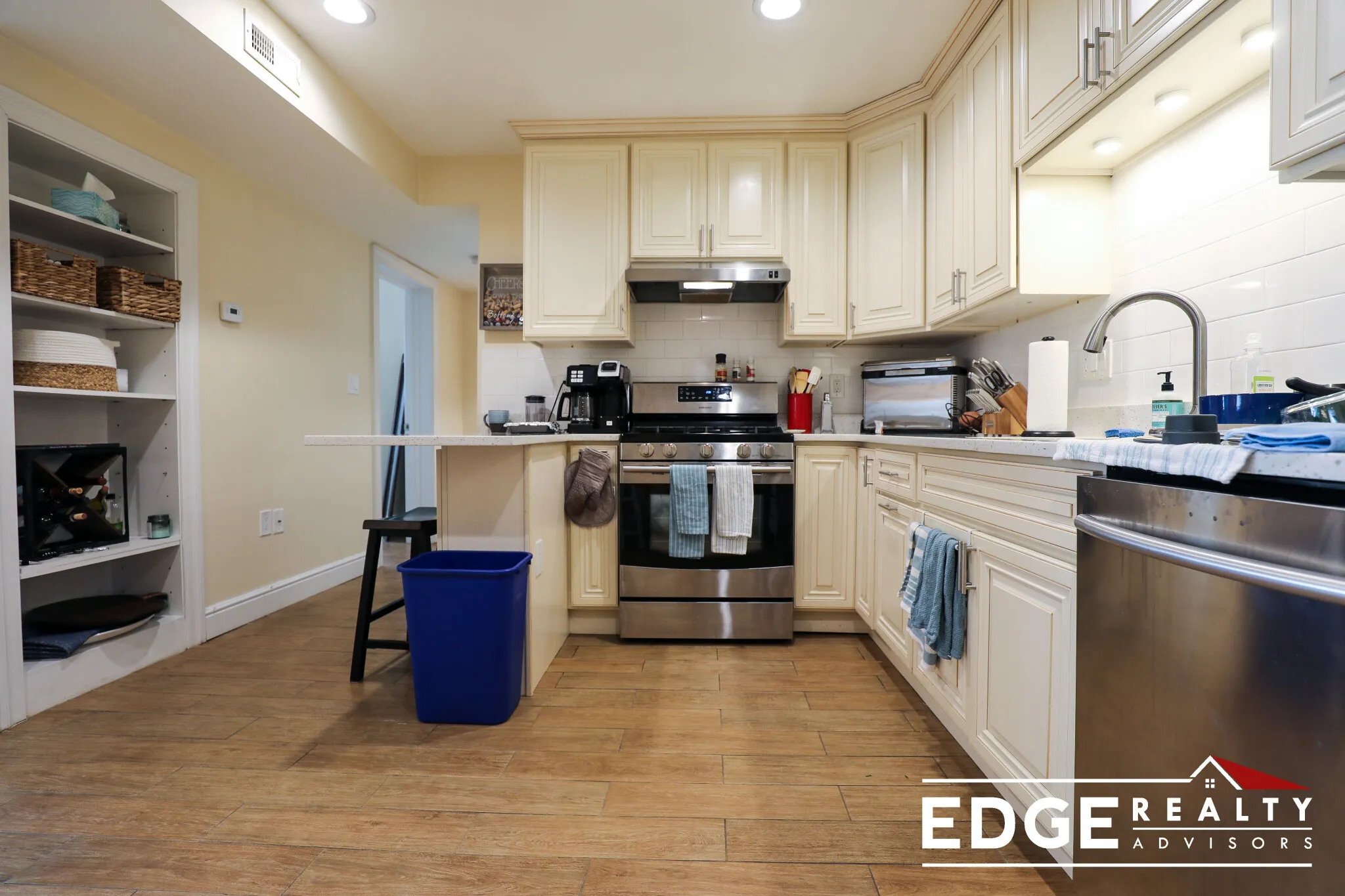 3 bed, 2 bath apartment for rent at 1526 Commonwealth Ave Unit B, Brighton — photo 2 of 11