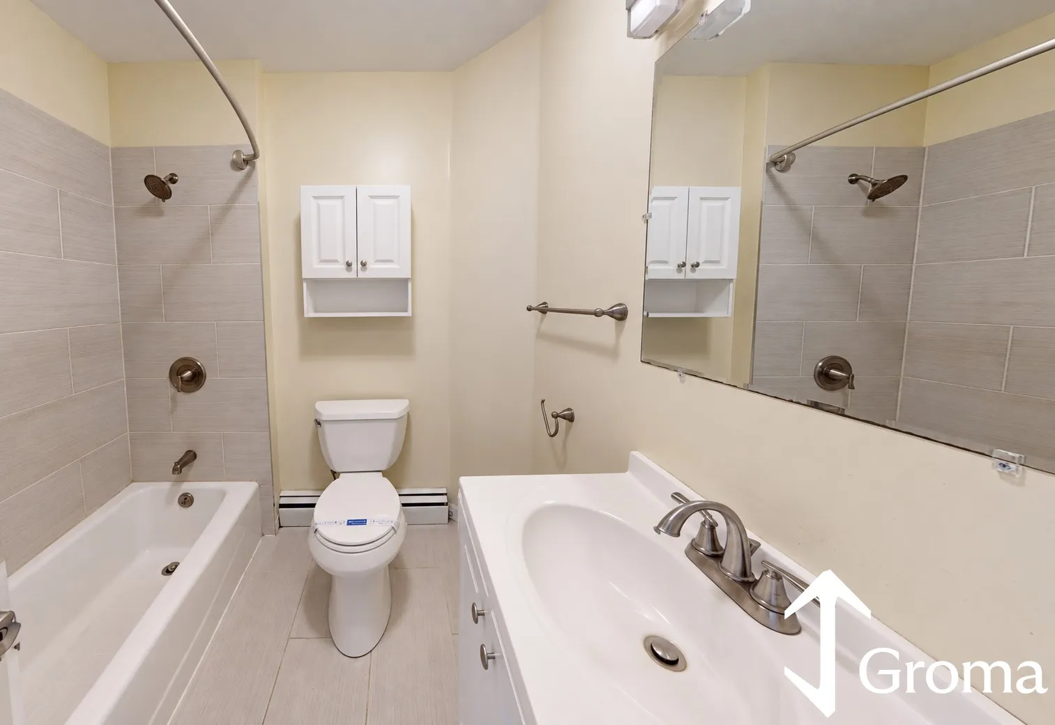4 bed, 2 bath apartment for rent at 1526 Tremont St Unit 2, Mission Hill — photo 5 of 13