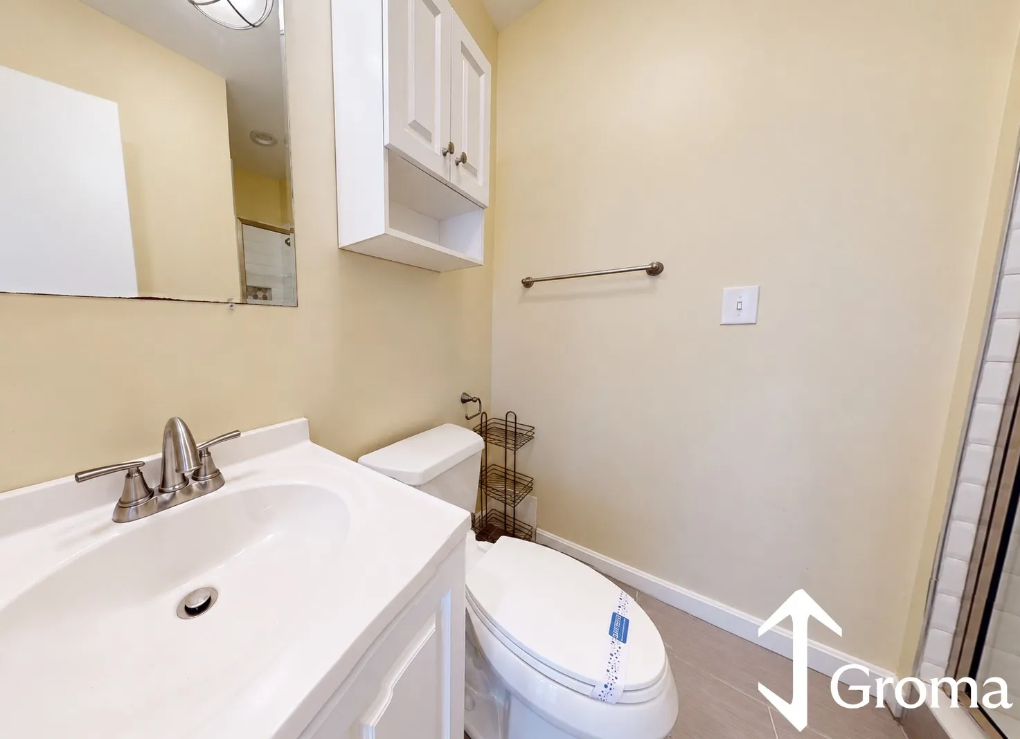 4 bed, 2 bath apartment for rent at 1526 Tremont St Unit 2, Mission Hill — photo 8 of 13