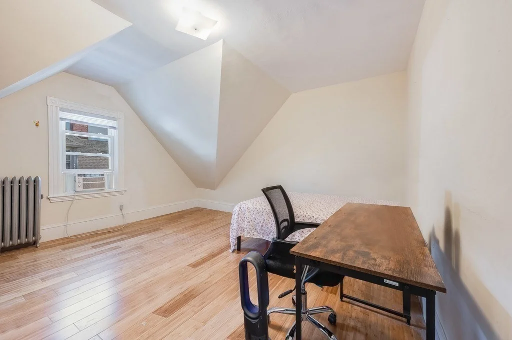 6 bed, 2 bath apartment for rent at 1529 Cambridge St Unit 1, Mid Cambridge — photo 15 of 18