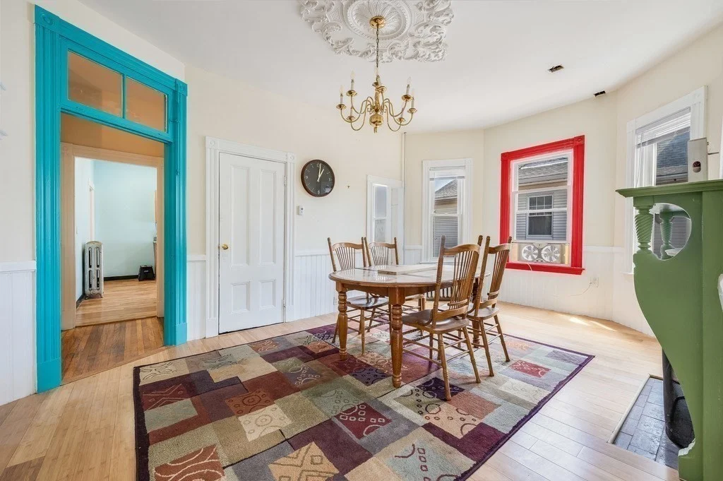 6 bed, 2 bath apartment for rent at 1529 Cambridge Unit 2, Cambridge — photo 4 of 18