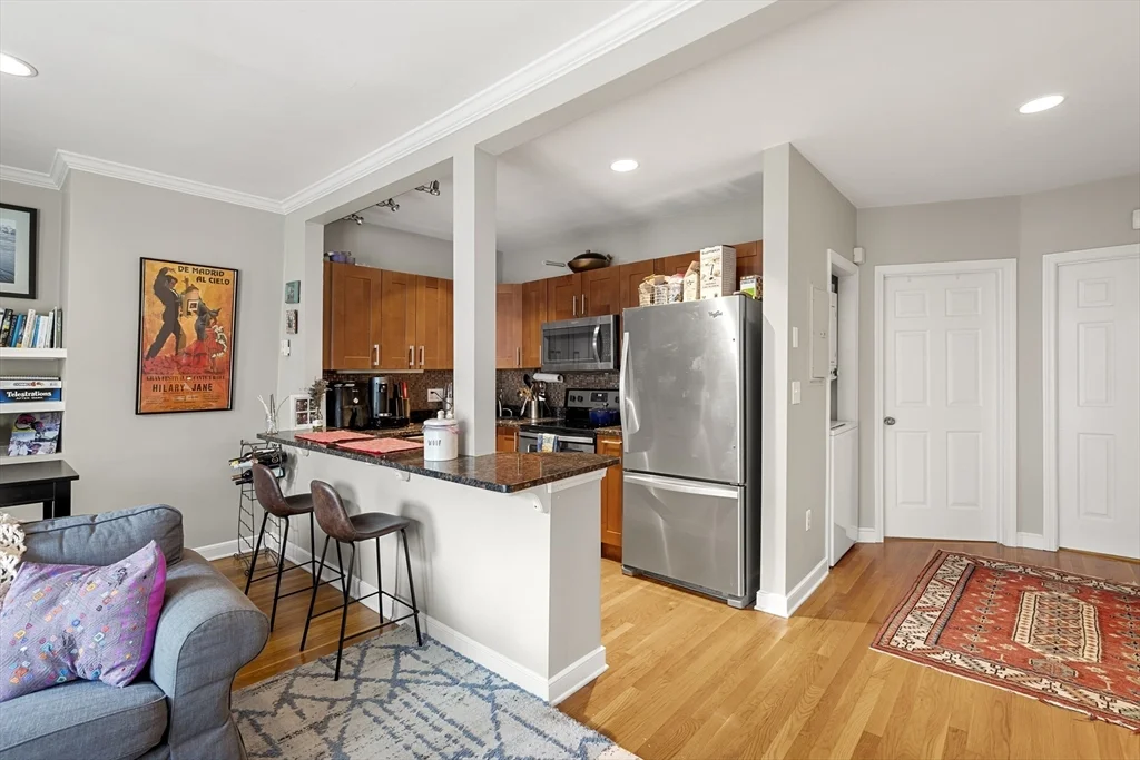 2 bed, 1 bath apartment for rent at 153-155 W 6th Unit 5, Boston
