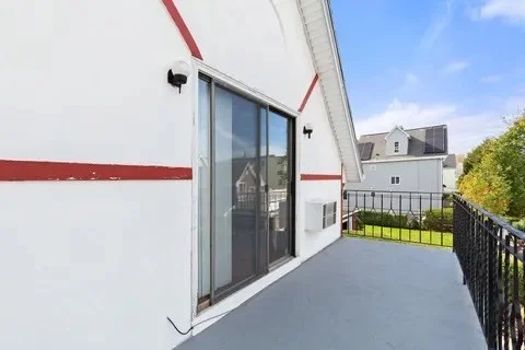 1 bed, 1 bath apartment for rent at 153A Belmont St Unit 2, Everett — photo 10 of 12
