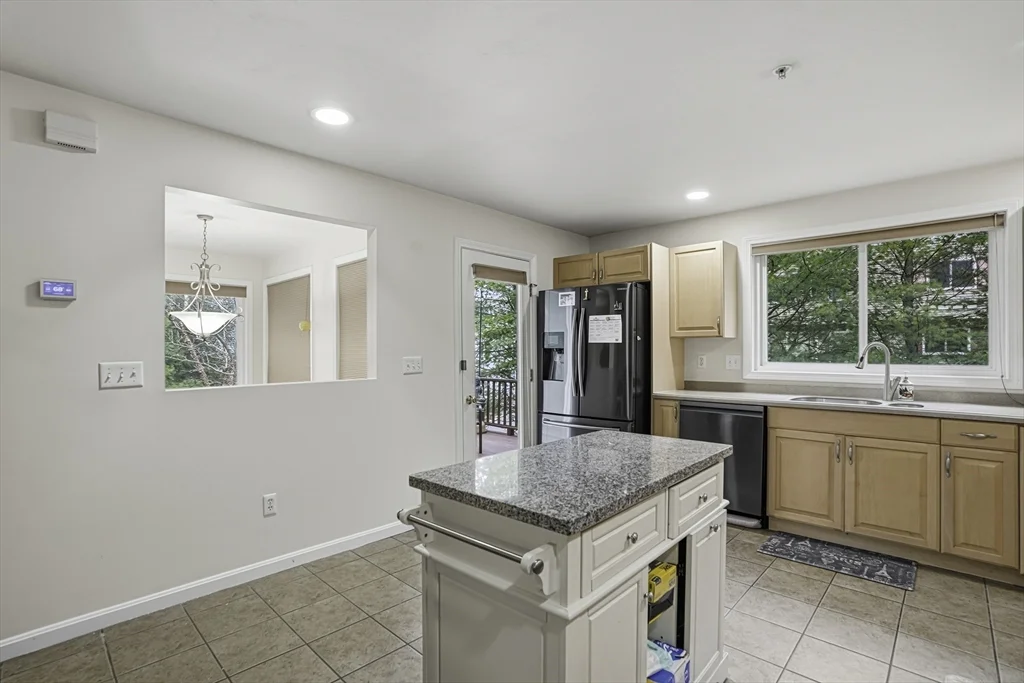 2 bed, 2 bath apartment for rent at 153 America Blvd Unit 153, Ashland — photo 14 of 41