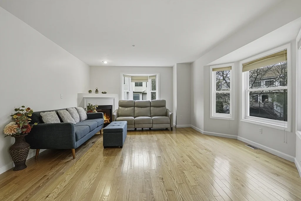 2 bed, 2 bath apartment for rent at 153 America Blvd Unit 153, Ashland — photo 8 of 41