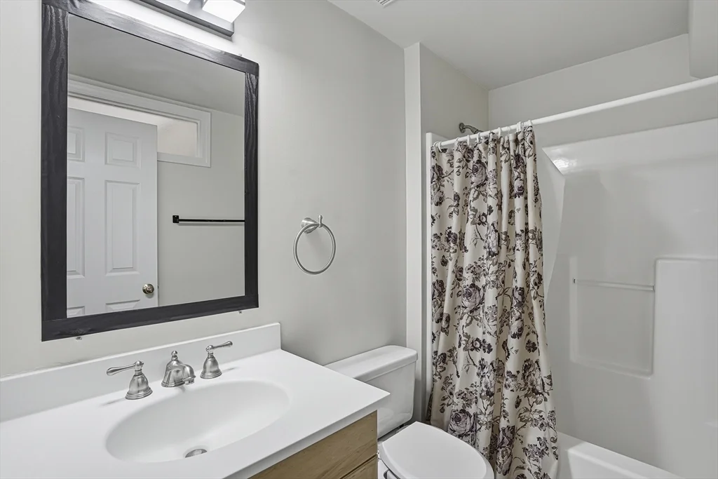2 bed, 2 bath apartment for rent at 153 America Blvd Unit 153, Ashland — photo 23 of 41