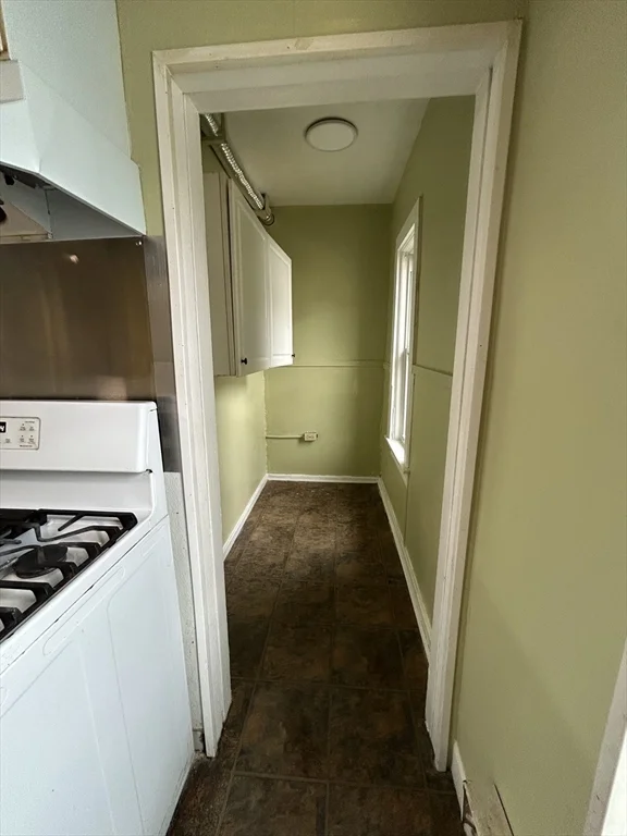 3 bed, 1 bath apartment for rent at 153 Arlington Unit 2, Framingham — photo 8 of 14
