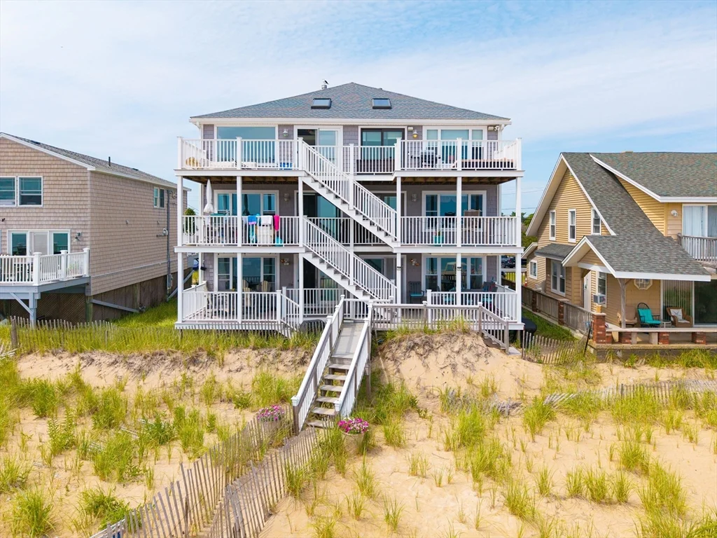 2 bed, 2 bath apartment for rent at 153 Atlantic Ave Unit 1, Salisbury — photo 1 of 28