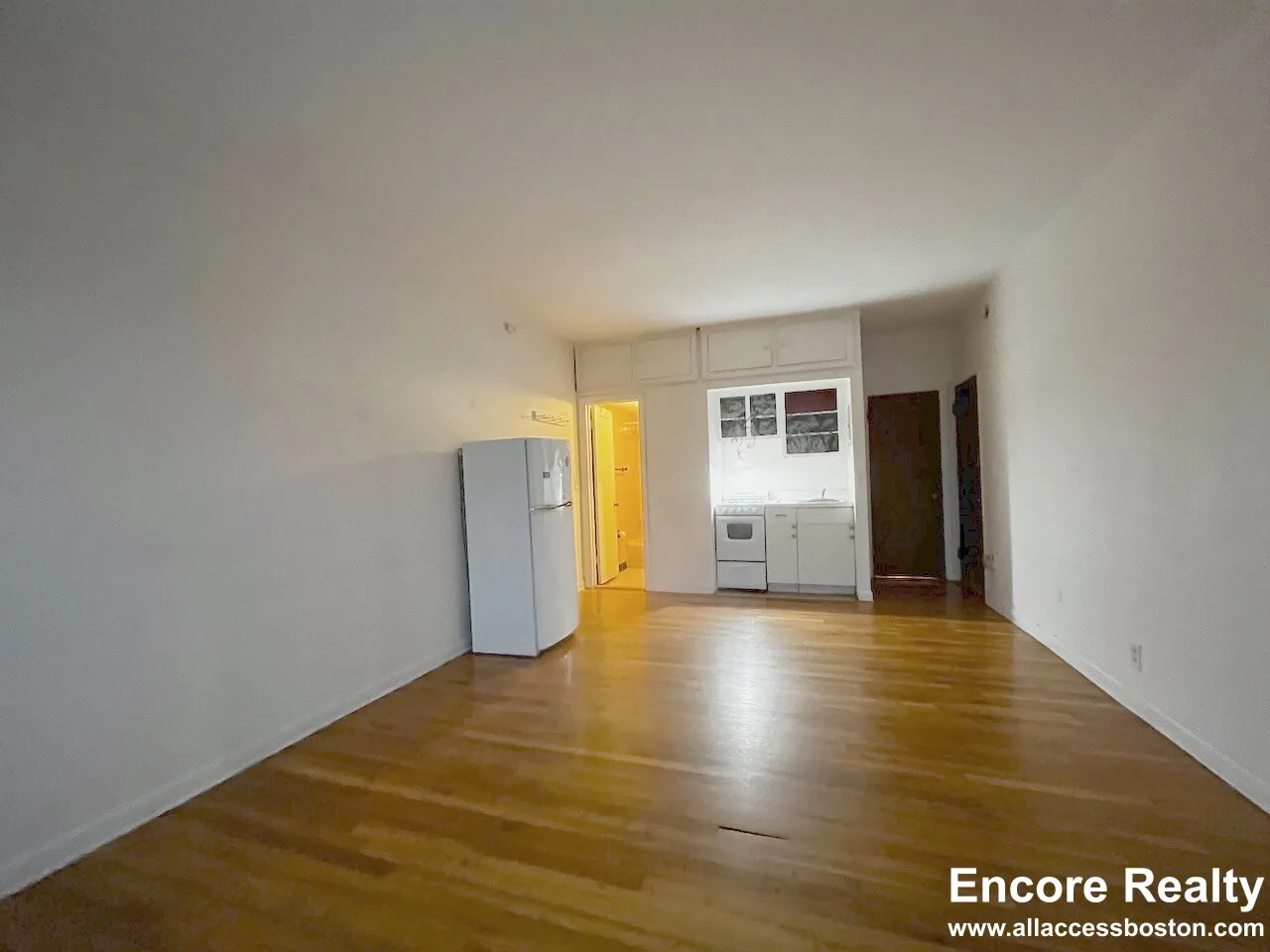 Studio bed, 1 bath apartment for rent at 153 Brighton Ave Unit 17, Allston — photo 5 of 6