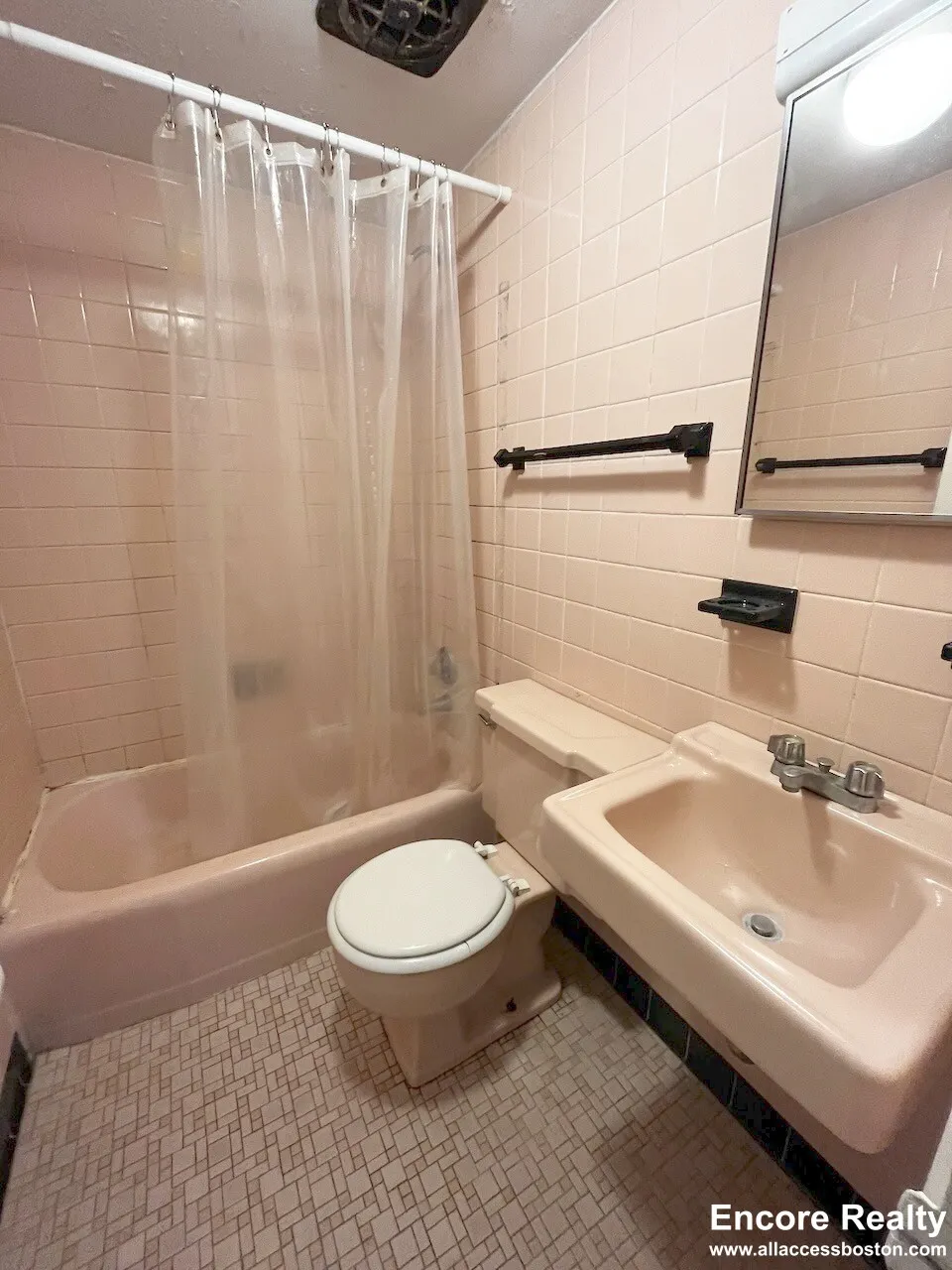 Studio bed, 1 bath apartment for rent at 153 Brighton Ave Unit 17, Allston — photo 6 of 6