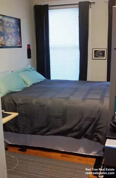 Studio bed, 1 bath apartment for rent at 153 Brighton Ave Unit 9, Brighton — photo 4 of 5