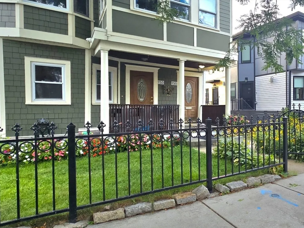 2 bed, 1 bath apartment for rent at 153 Chilton St Unit 153, Neighborhood Nine — photo 1 of 20